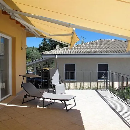 Soiano Sleeps 6 Pool Wifi Holiday home *