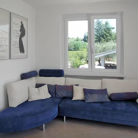 Holiday home Soiano Sleeps 6 Pool Wifi *